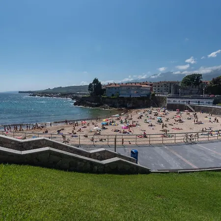 Con Vistas Espectaculares En Llanes, A 8 Min A Pie Del Centro Llanes